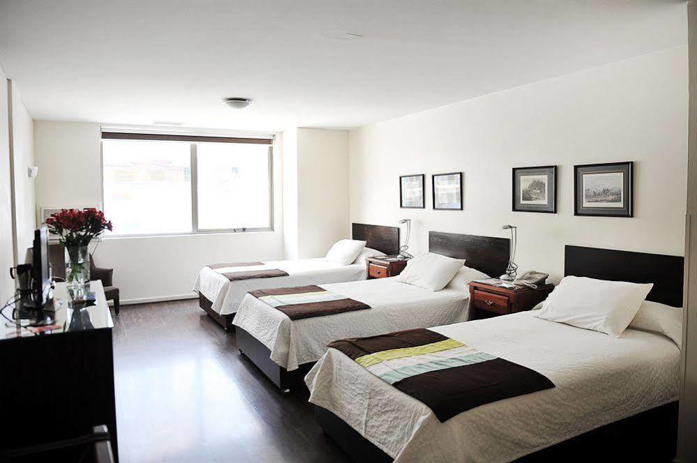 Mr Express Hotel Santiago Exterior photo